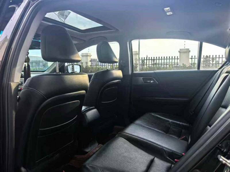 淮安15年本田雅阁6