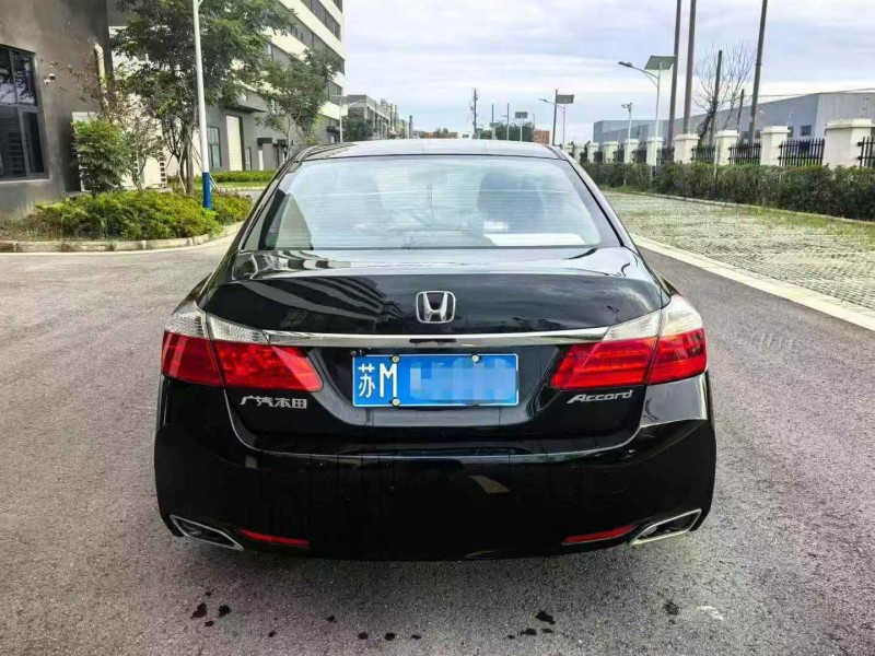 淮安15年本田雅阁8