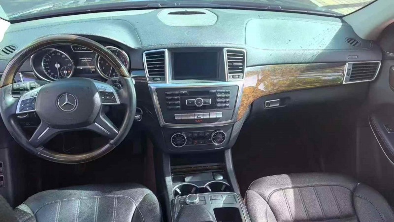 安顺17年奔驰GLS4