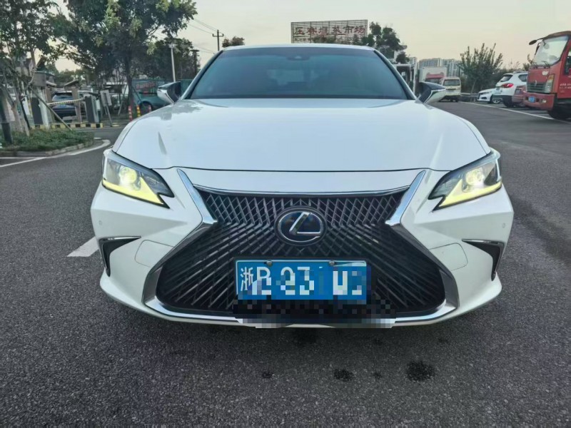 绍兴20年雷克萨斯ES1