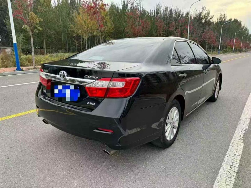 邯郸11年丰田凯美瑞8