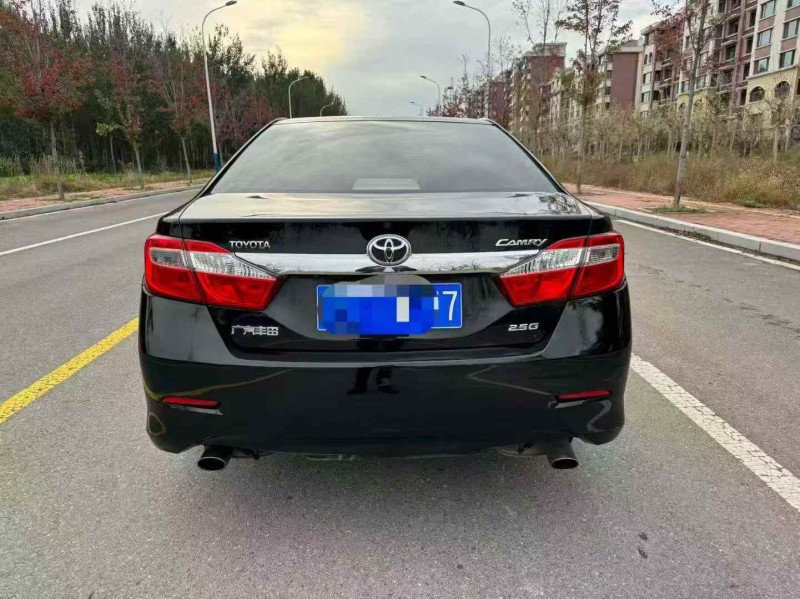 邯郸11年丰田凯美瑞9