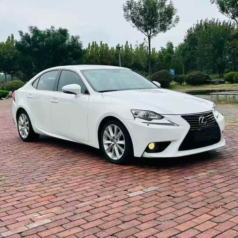 青岛15年雷克萨斯ES2