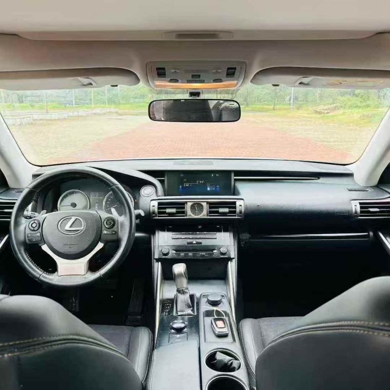 青岛15年雷克萨斯ES7