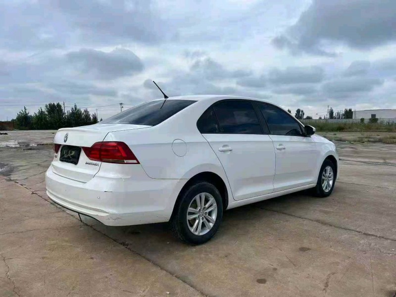 邯郸20年大众桑塔纳7