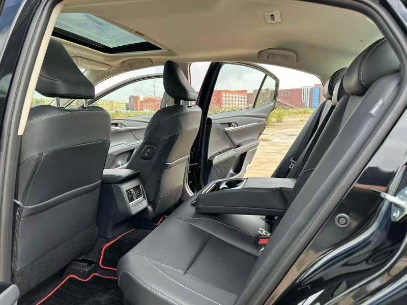 邯郸25年丰田凯美瑞6