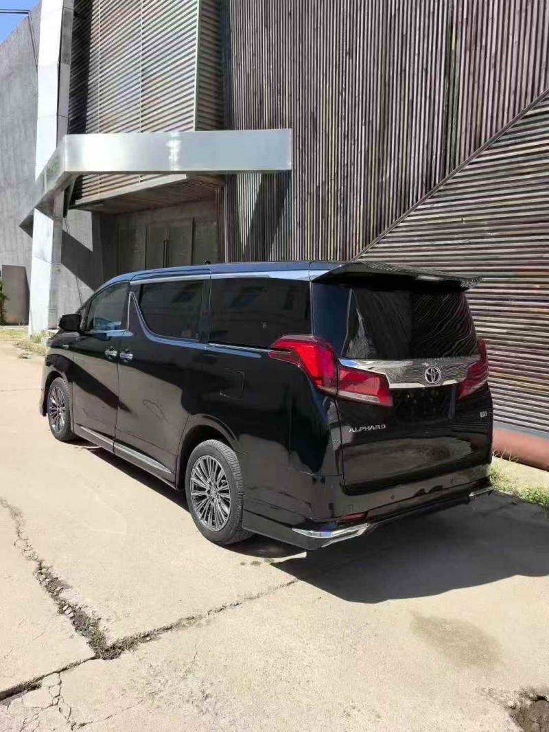 潍坊18年丰田埃尔法9