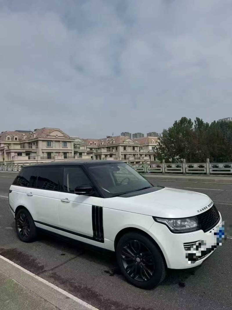 淄博15年路虎揽胜行政3