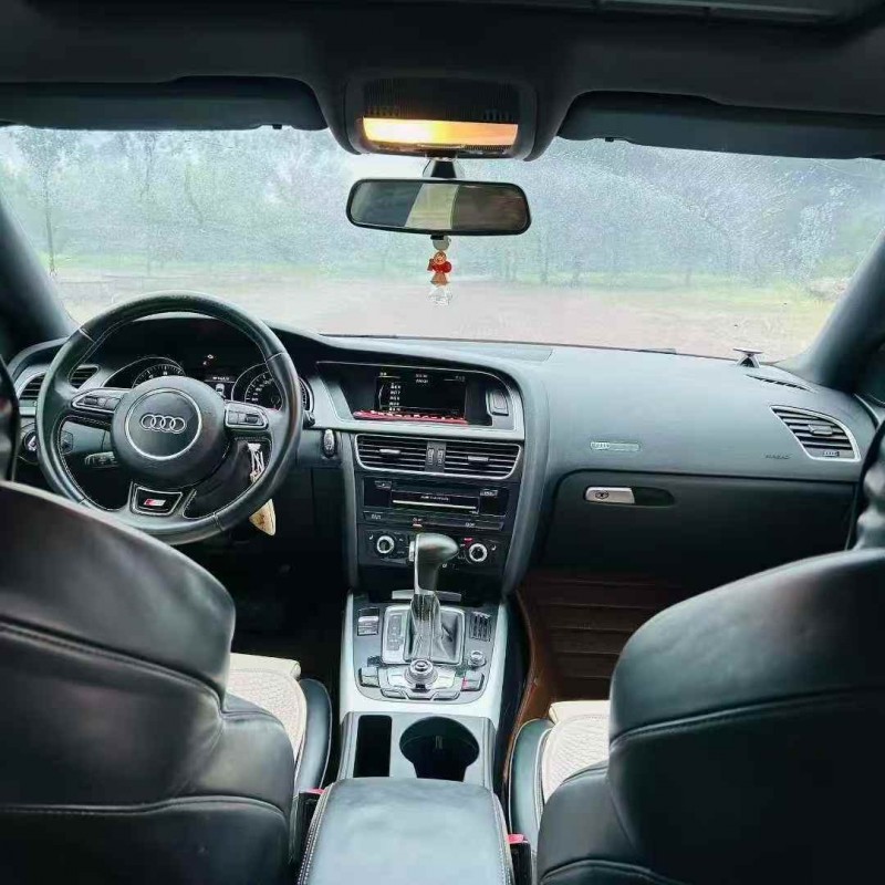 青岛14年奥迪A55