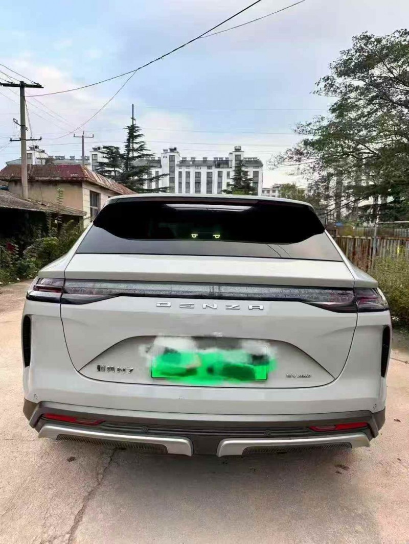 潍坊23年腾势N77