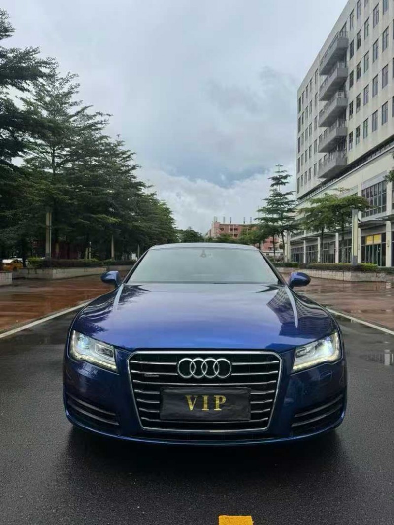 深圳12年奥迪A7L1