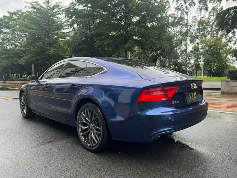 深圳12年奥迪A7L8