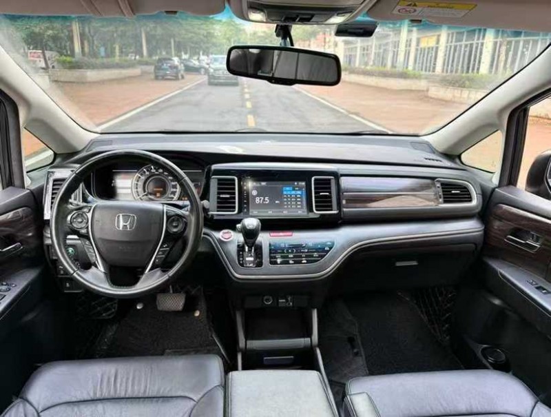 佛山18年本田艾力绅4