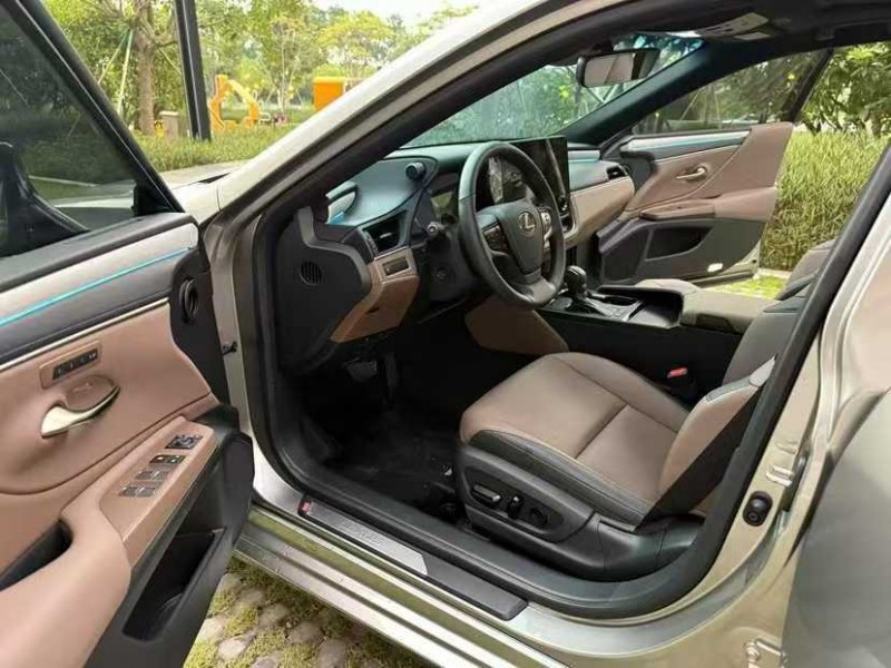 珠海25年雷克萨斯ES4