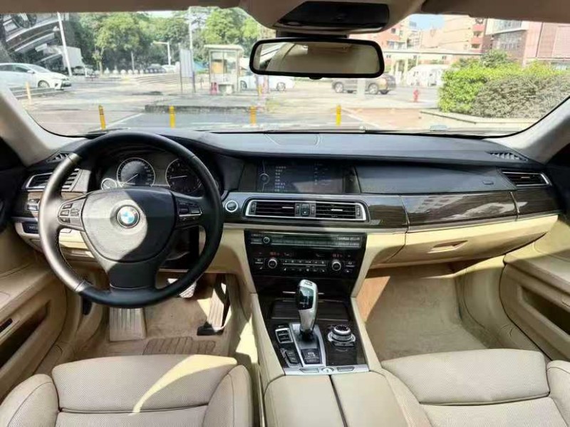 惠州10年宝马7系9