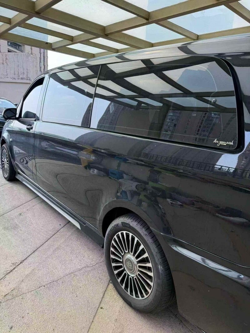 徐州20年奔驰威霆8