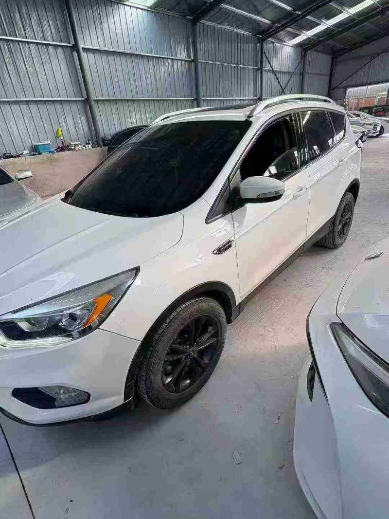 天津20年福特翼虎2