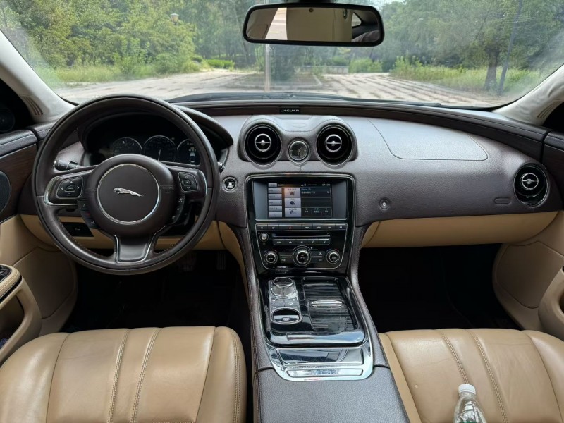 青岛16年捷豹XJ6