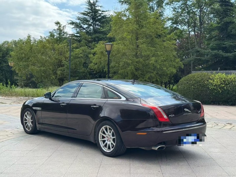 青岛16年捷豹XJ8