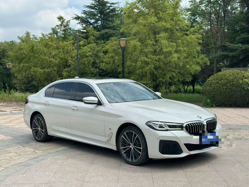 青岛23年宝马5系2