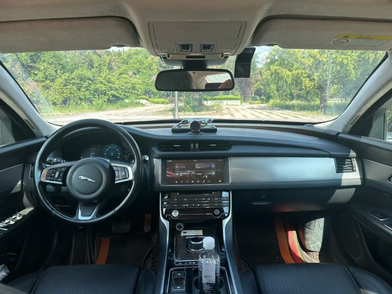 青岛18年捷豹XF6