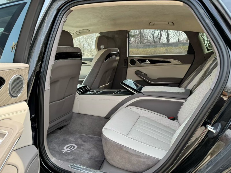 青岛22年红旗H94