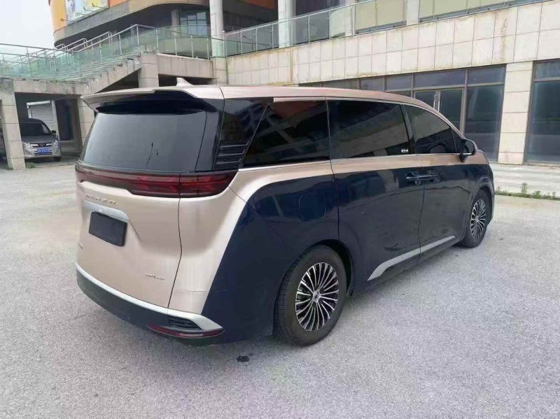 青岛23年腾势D97