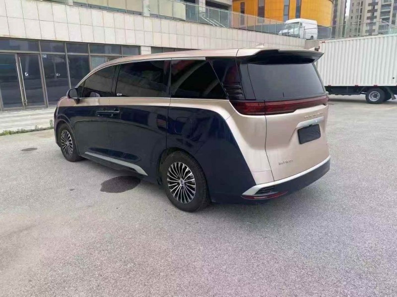 青岛23年腾势D98