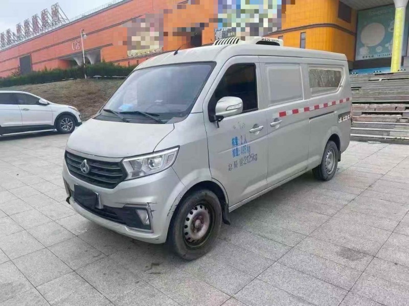 青岛22年长安汽车跨越星2