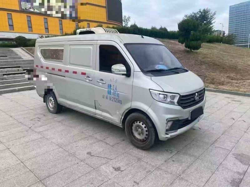 青岛22年长安汽车跨越星3