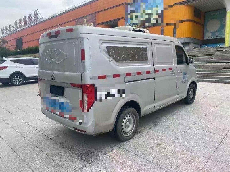 青岛22年长安汽车跨越星7