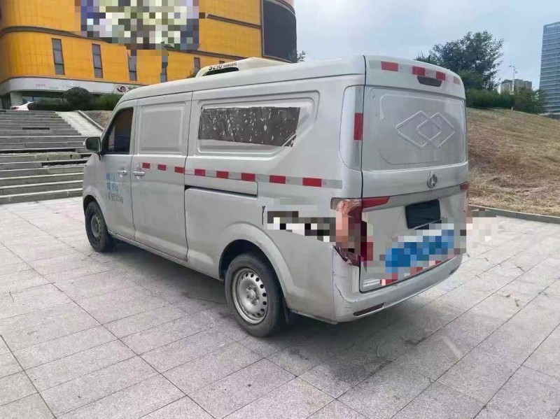 青岛22年长安汽车跨越星8