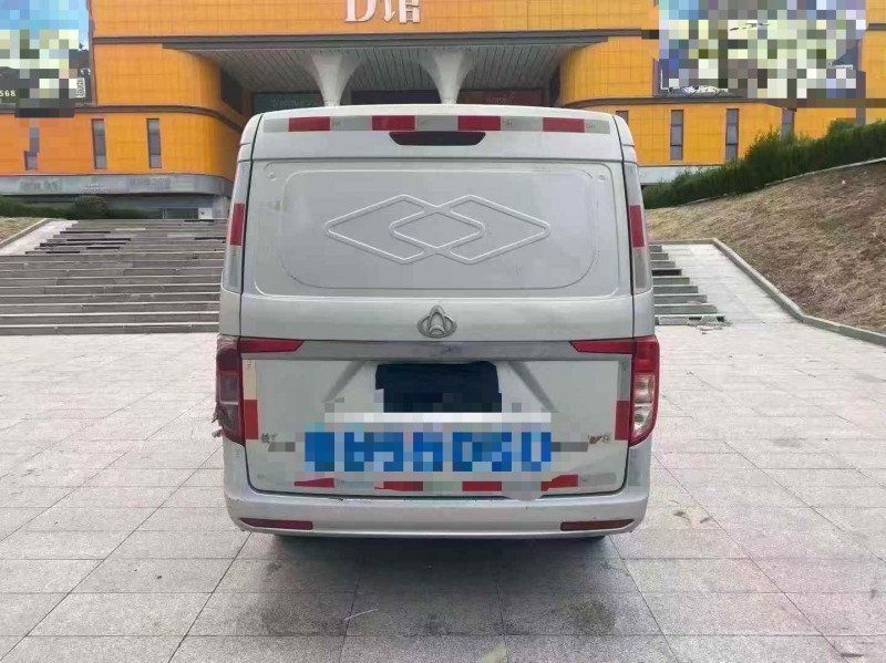 青岛22年长安汽车跨越星9