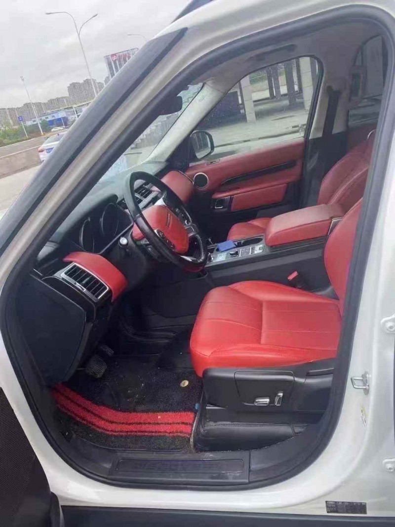 青岛20年路虎发现4