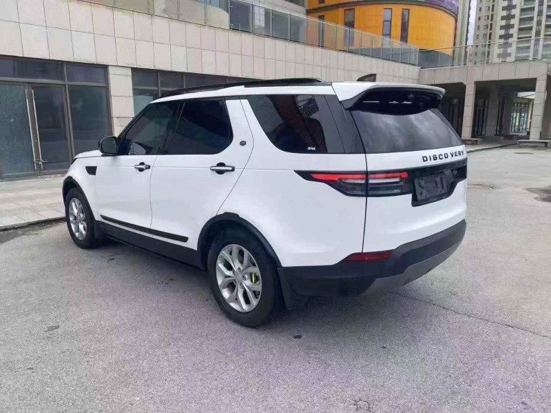 青岛20年路虎发现8