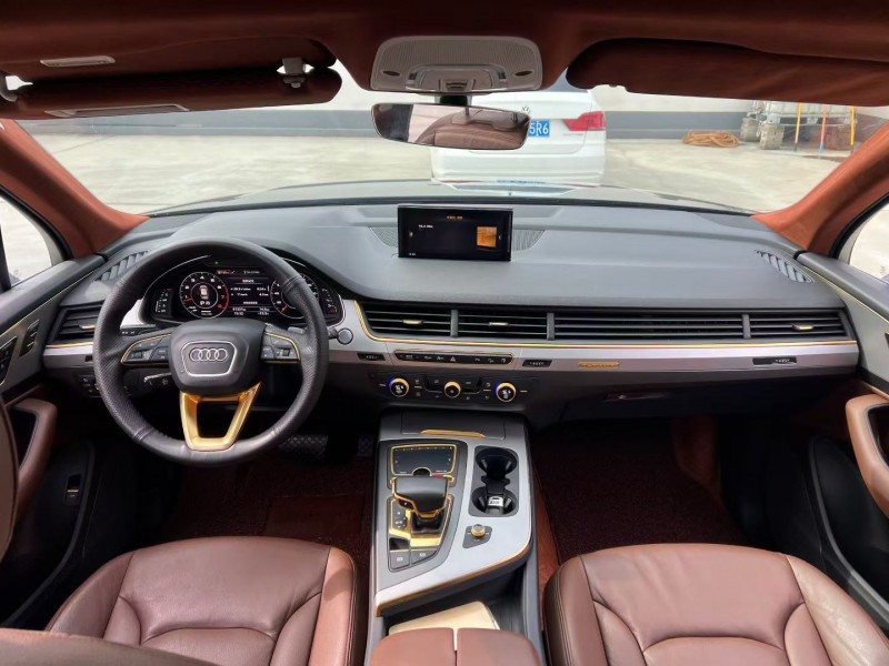 唐山19年奥迪Q74