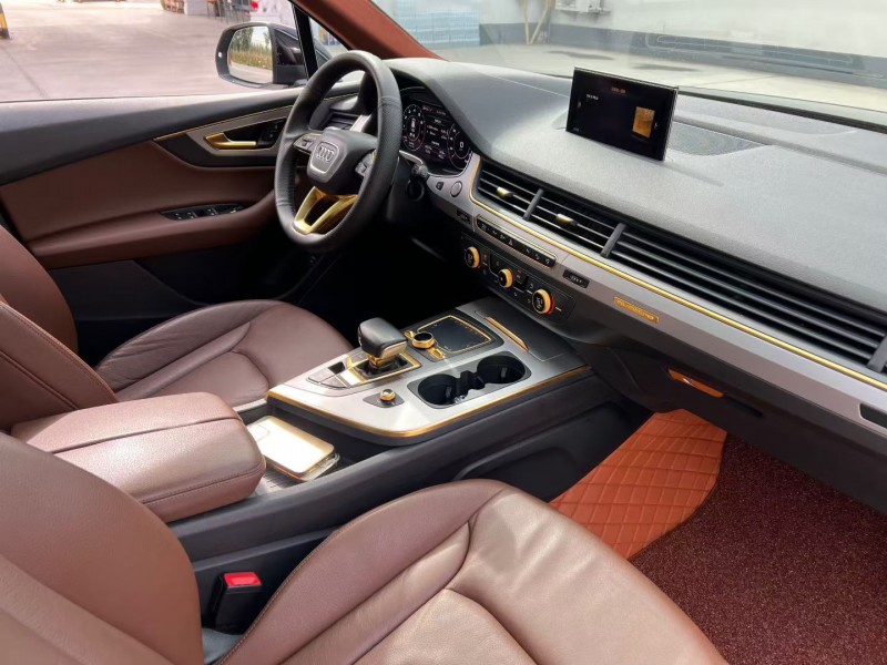 唐山19年奥迪Q75