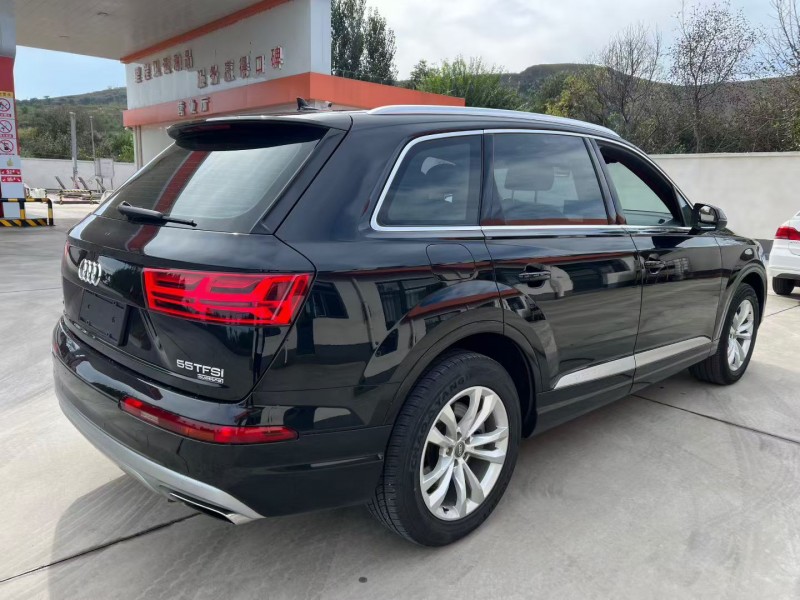 唐山19年奥迪Q77