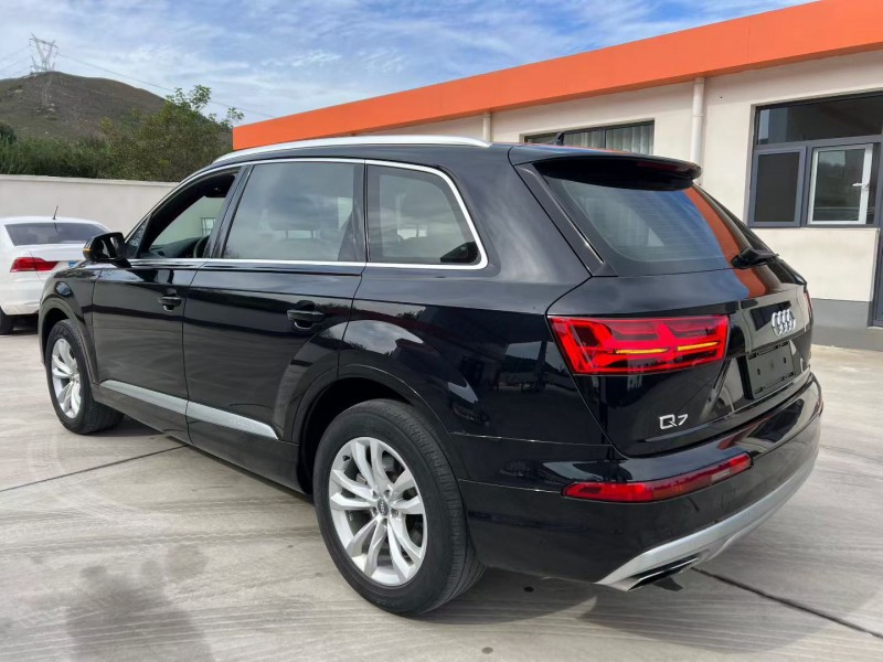 唐山19年奥迪Q78