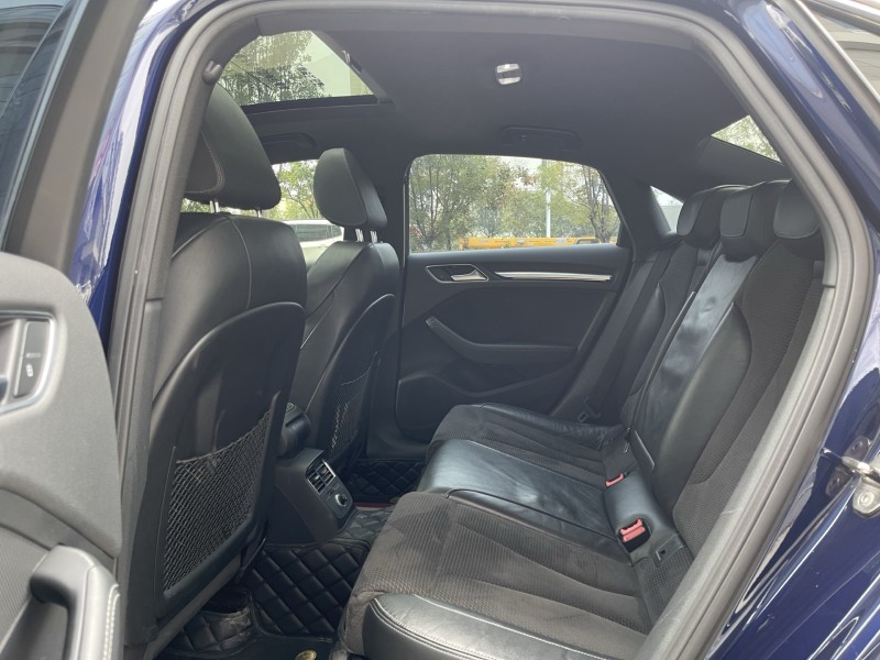 济宁18年奥迪S36