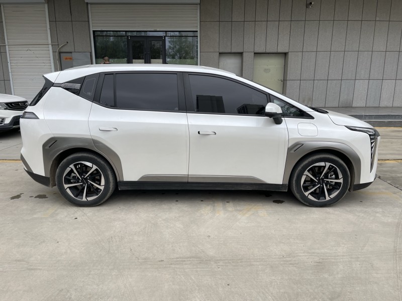 济宁23年传祺埃安Y8