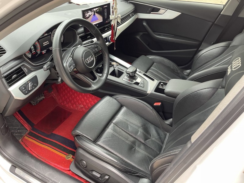 济宁21年奥迪A4L5