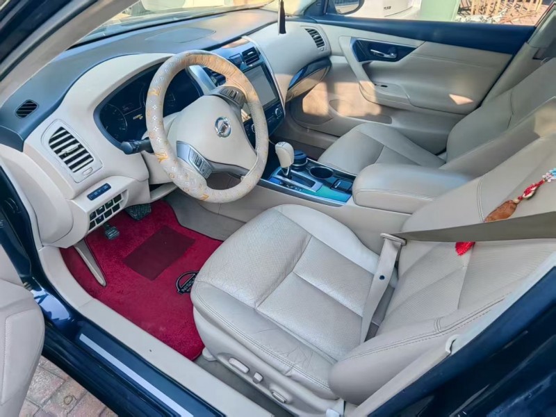 烟台13年日产天籁5