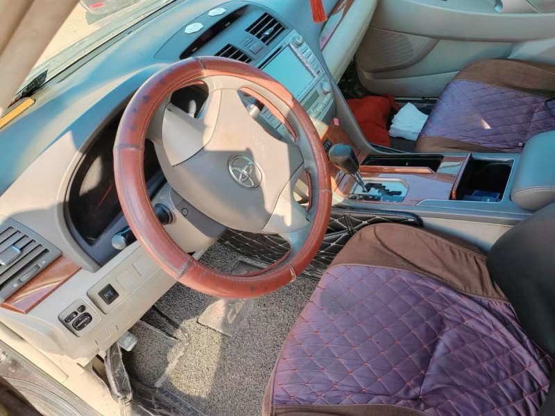 烟台14年丰田凯美瑞4