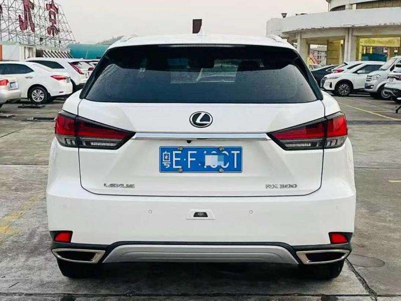 广州19年雷克萨斯RX7