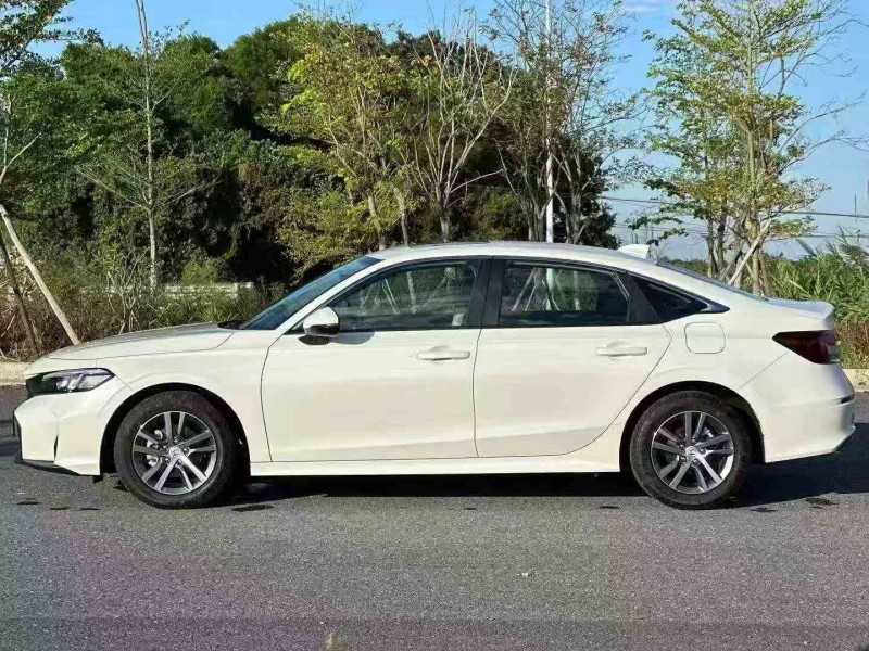 深圳25年本田思域3