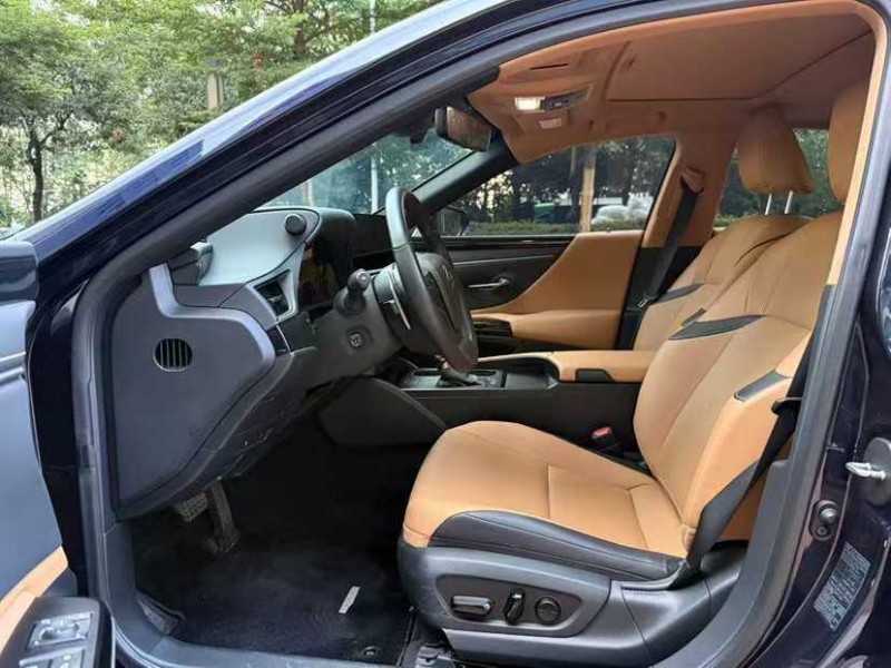 东莞23年雷克萨斯ES3