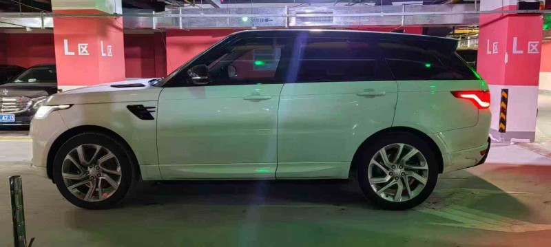 保山19年路虎揽胜运动8