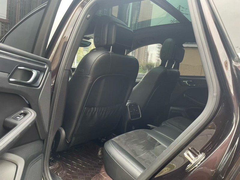 平顶山18年保时捷Macan6