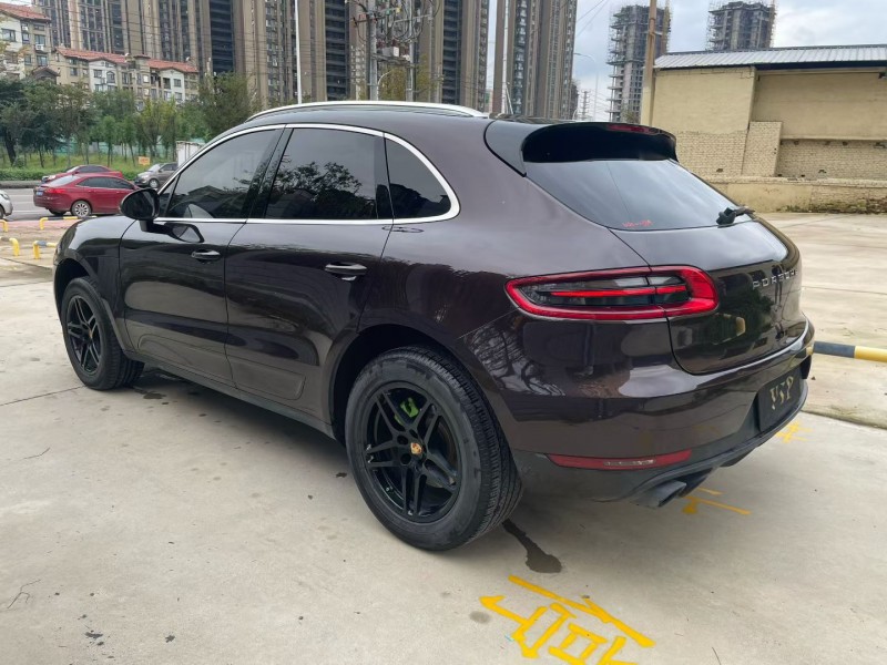 平顶山18年保时捷Macan8